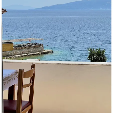 Beachside Golden סרנדה