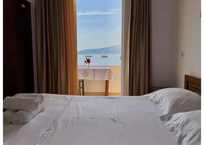 Beachside Golden סרנדה